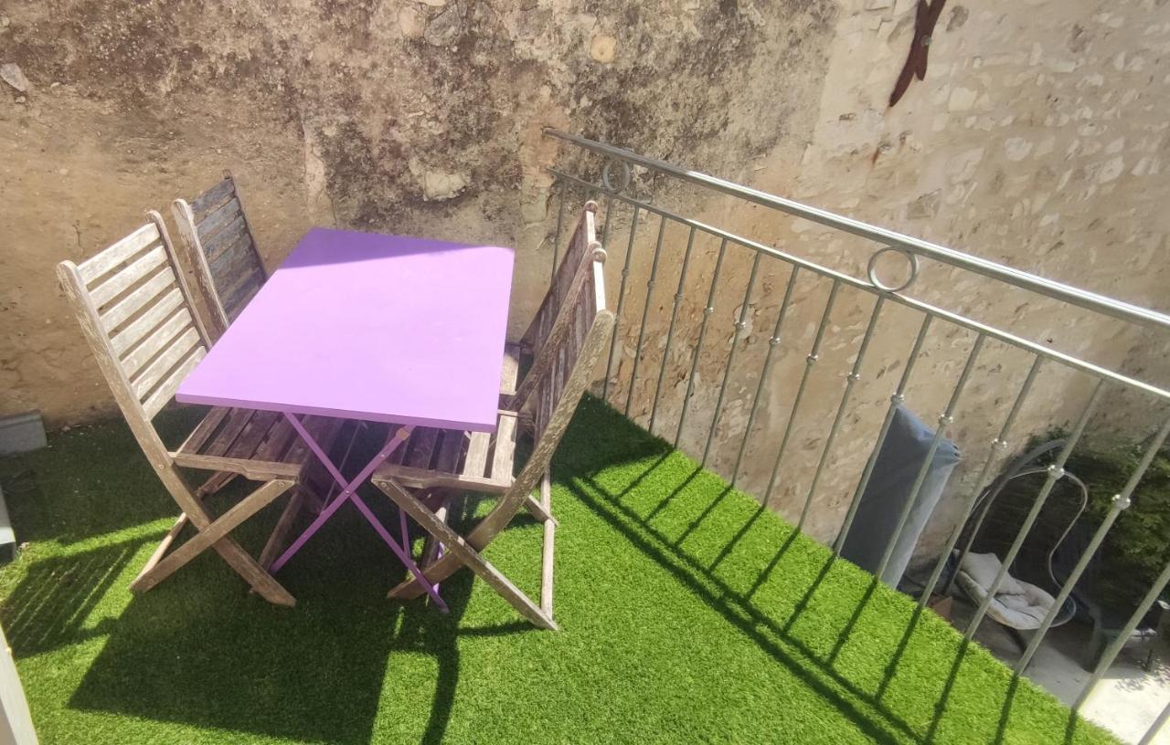 T3 Avec Sa Terrasse Au Coeur Du Village Medieval Sauzet  Kültér fotó